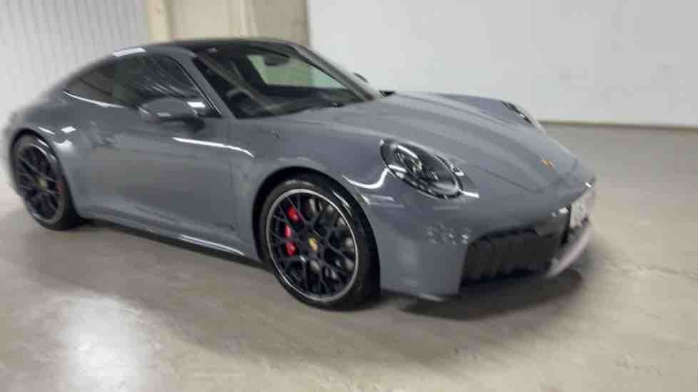 More views of Porsche 911