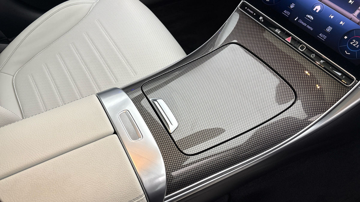 Mercedes-Benz C Class Image 18