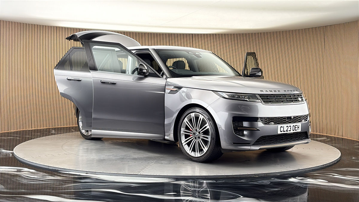 More views of Land Rover Range Rover Sport