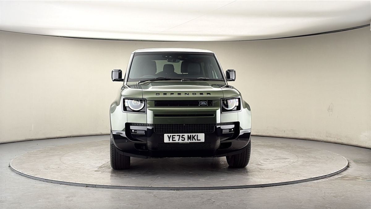 More views of Land Rover Defender 90