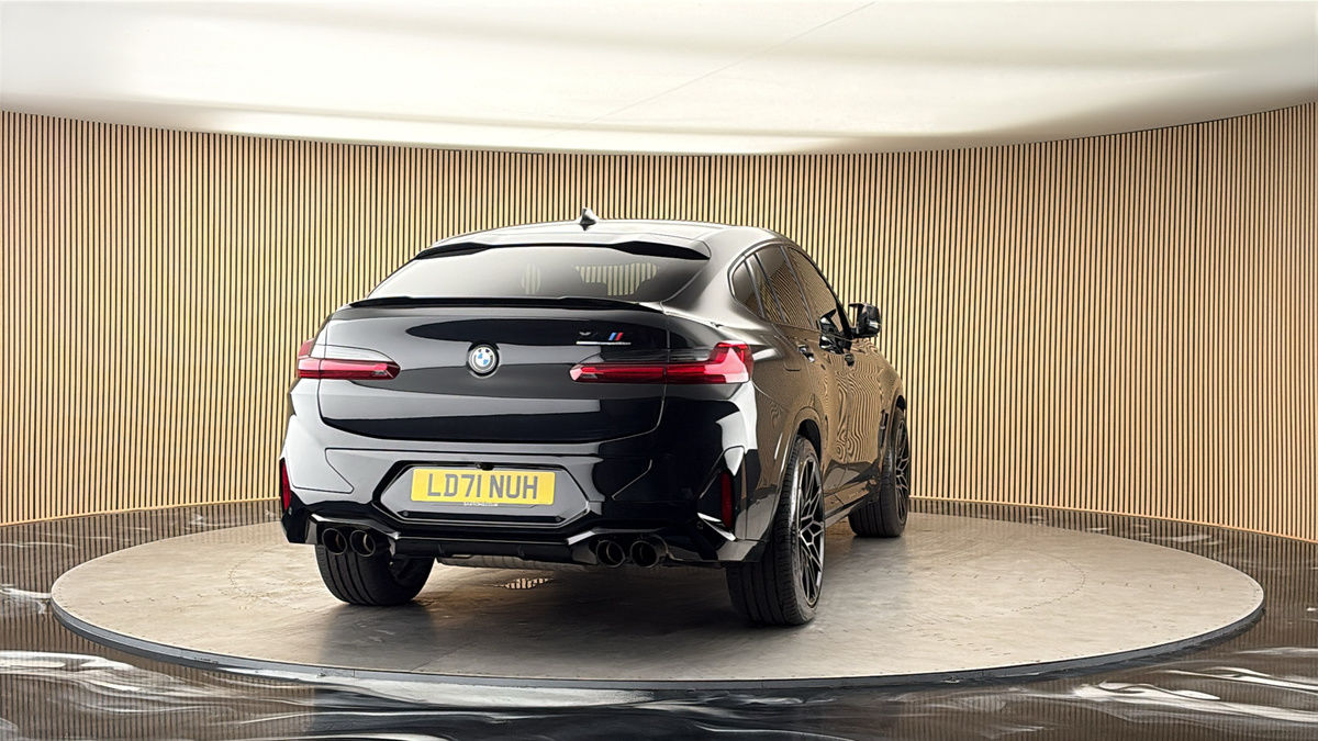 More views of BMW X4 M