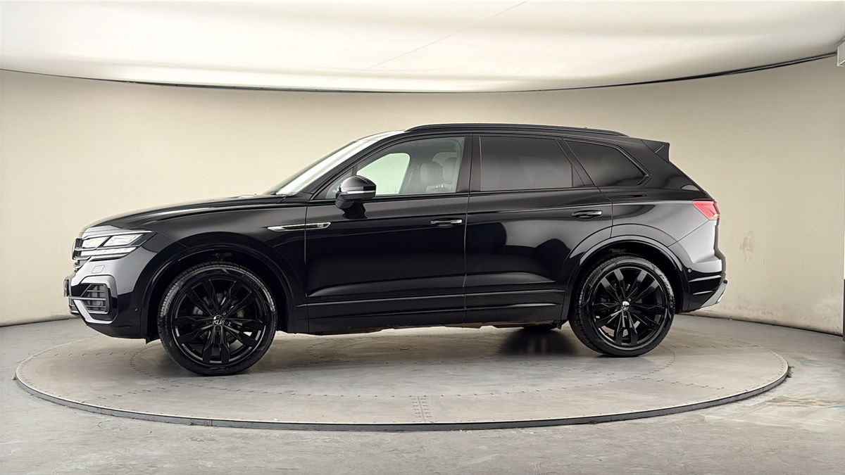 More views of Volkswagen Touareg