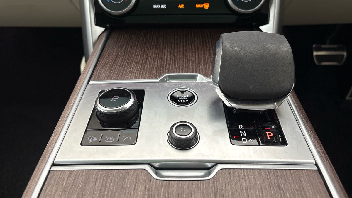 Land Rover Range Rover Image 27