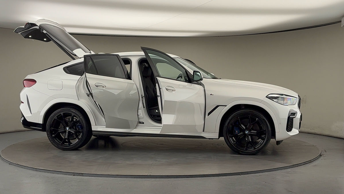 More views of BMW X6