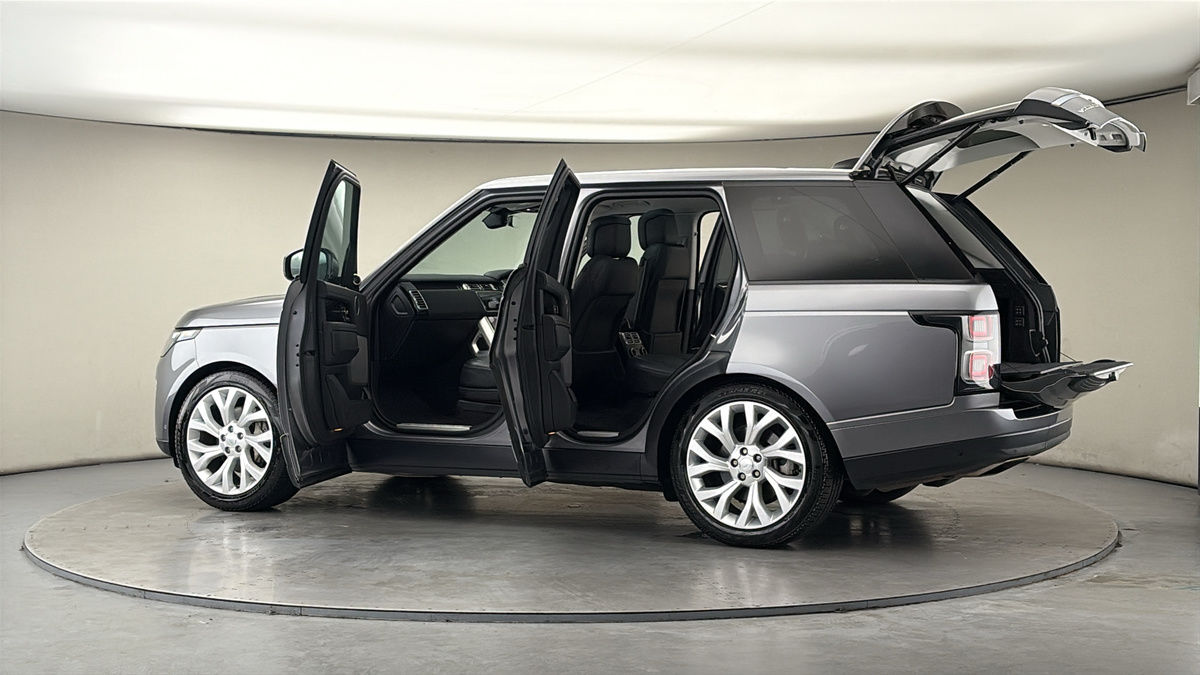 More views of Land Rover Range Rover