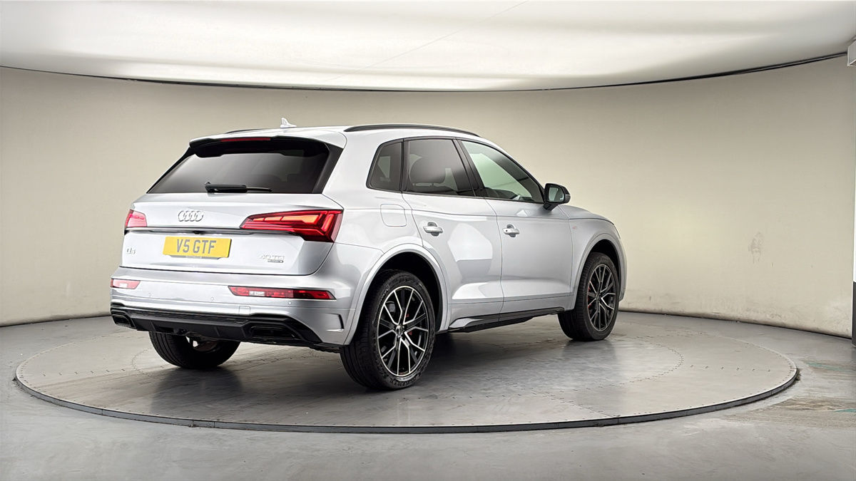 More views of Audi Q5