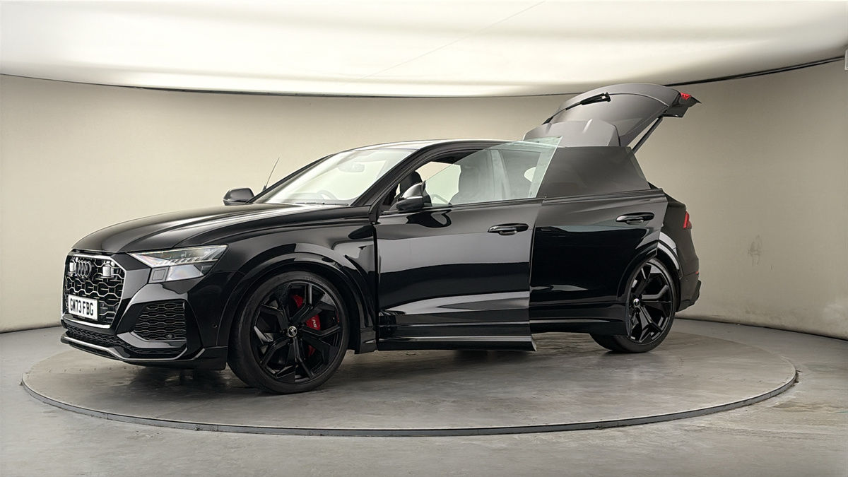 More views of Audi RSQ8