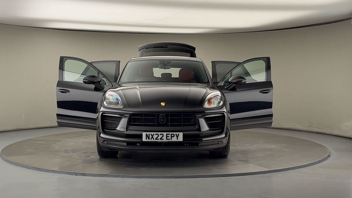 More views of Porsche Macan
