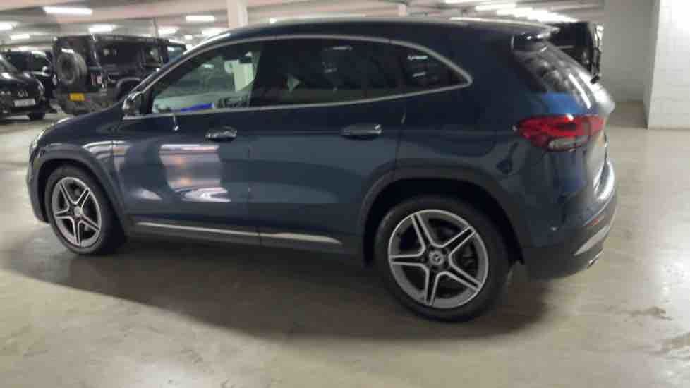 More views of Mercedes-Benz GLA