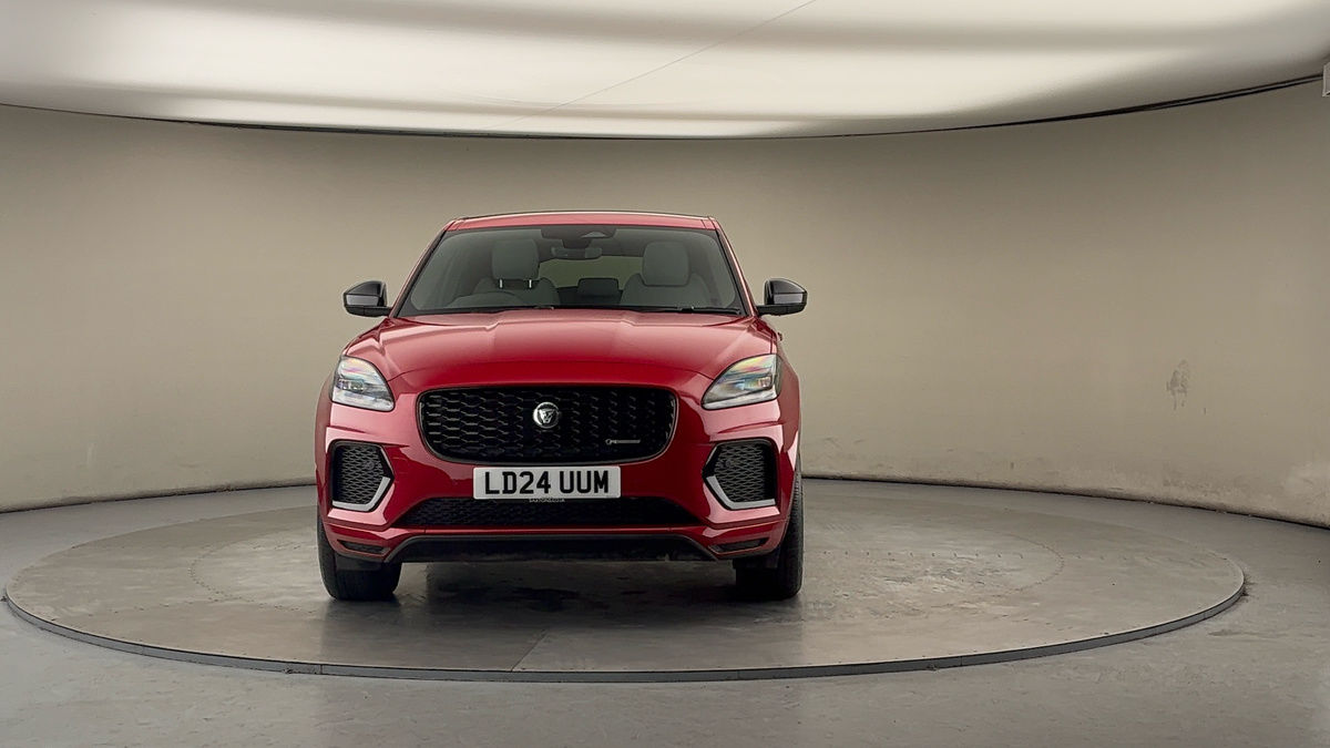 Jaguar E-PACE Image 3