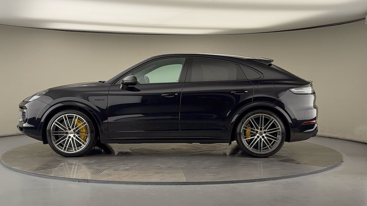 Porsche Cayenne Image 15