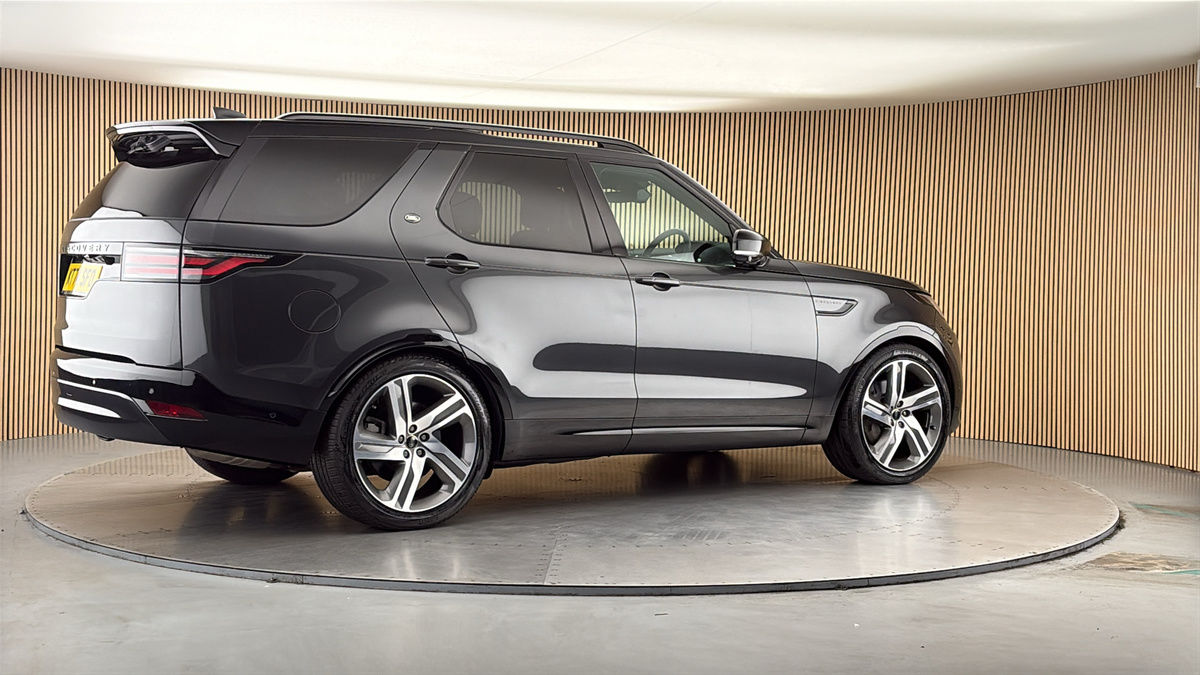 More views of Land Rover Discovery