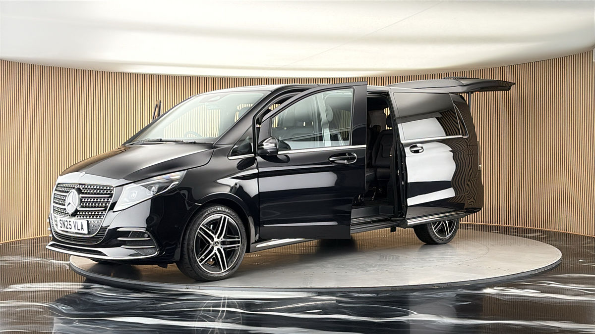Mercedes-Benz V Class Image 22
