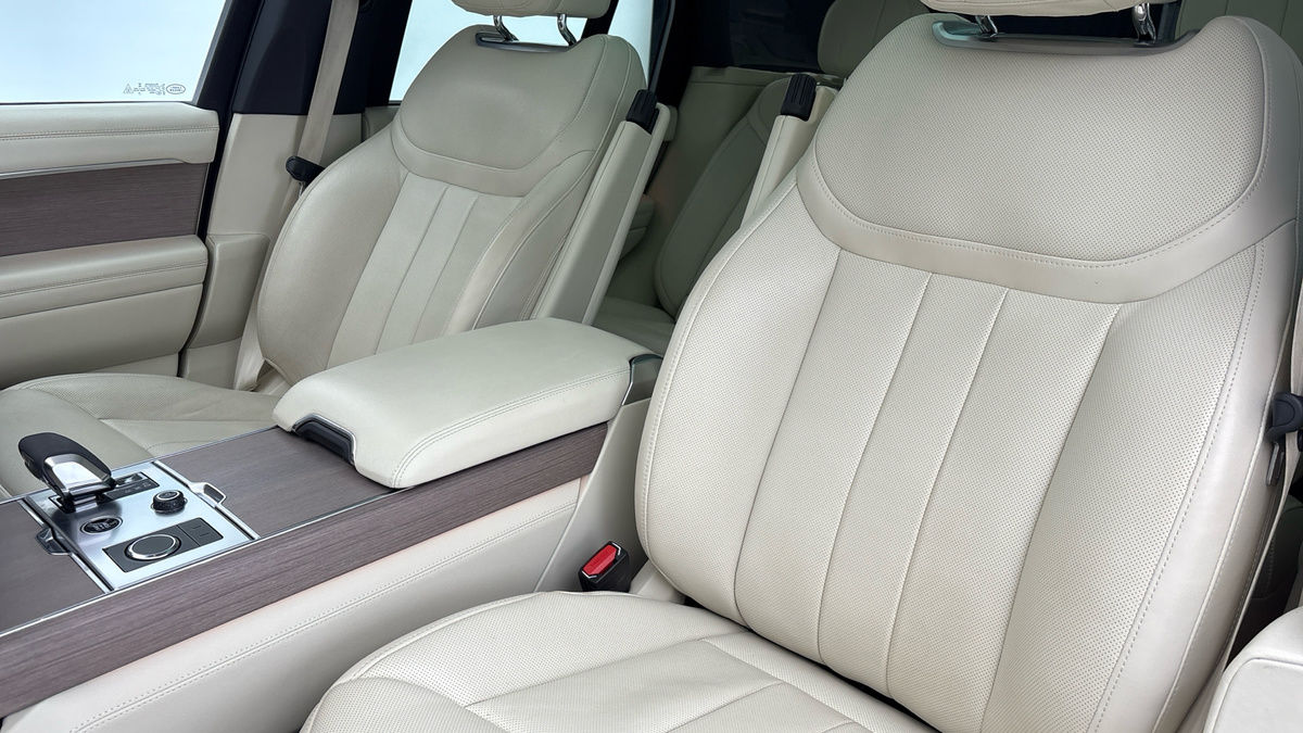 Land Rover Range Rover Image 7