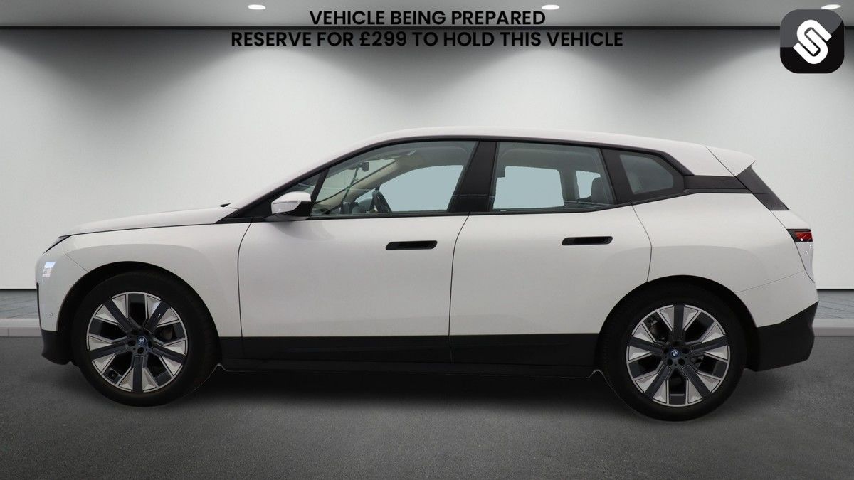 BMW iX Image 6
