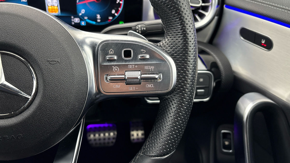 Mercedes-Benz CLA Image 14