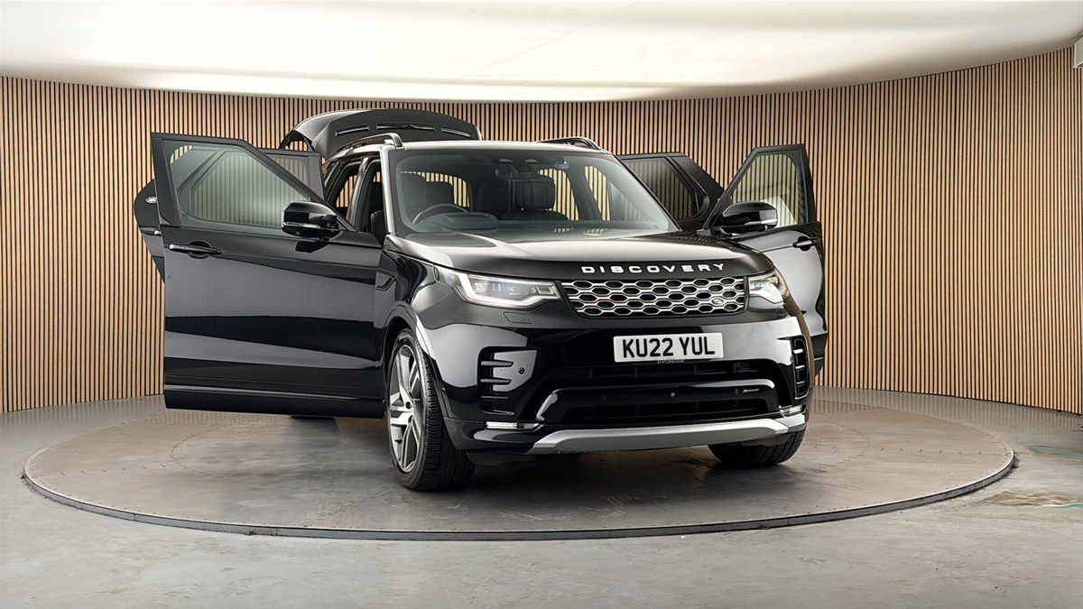 More views of Land Rover Discovery