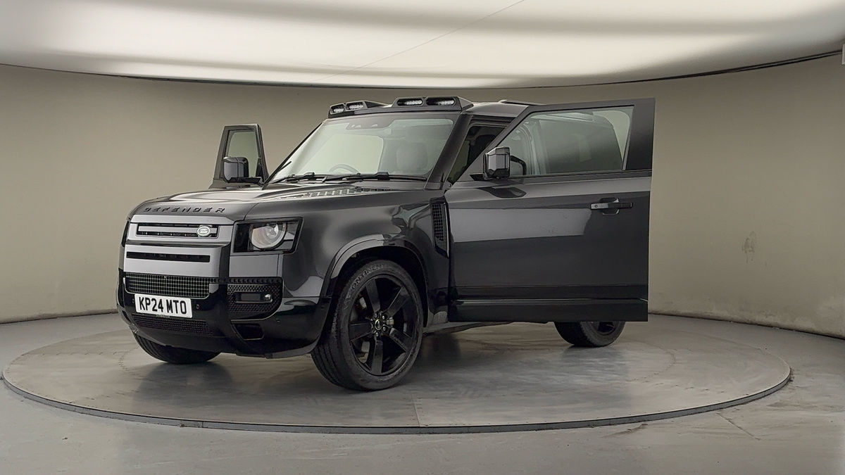 More views of Land Rover Defender 90