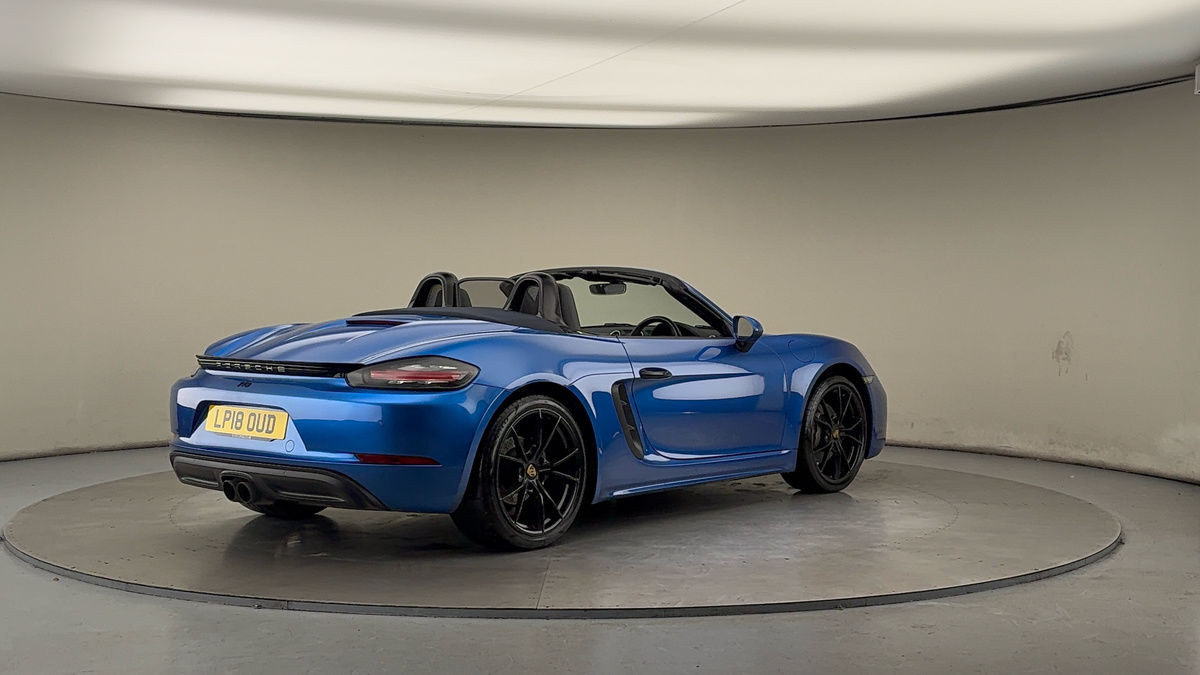 Porsche 718 Boxster Image 21