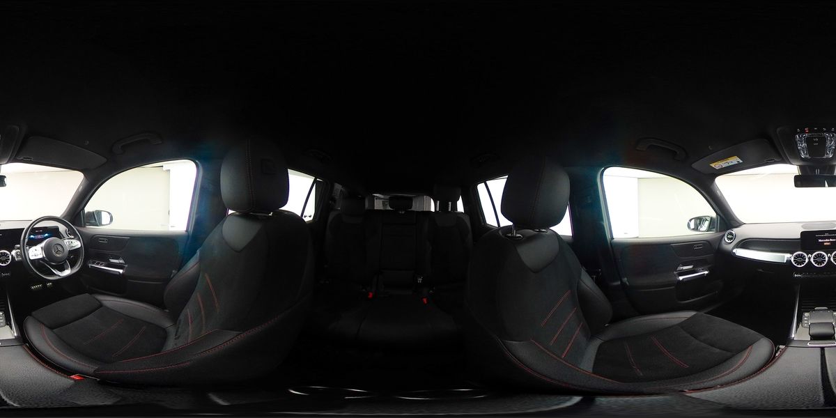 More views of Mercedes-Benz GLB