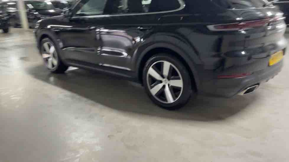 More views of Porsche Cayenne