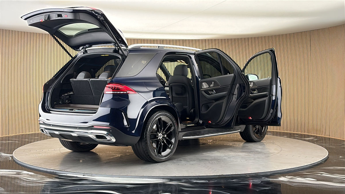 More views of Mercedes-Benz GLE