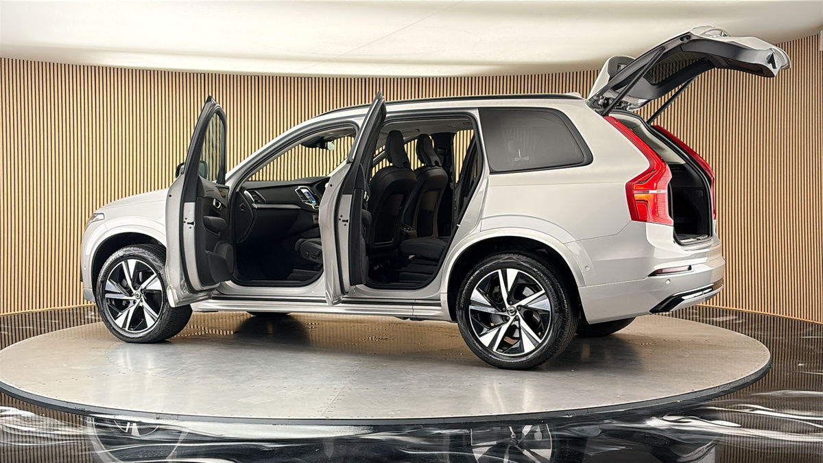 More views of Volvo XC90