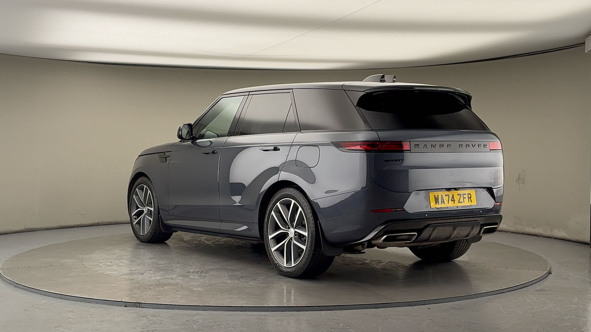 Land Rover Range Rover Sport Image 2