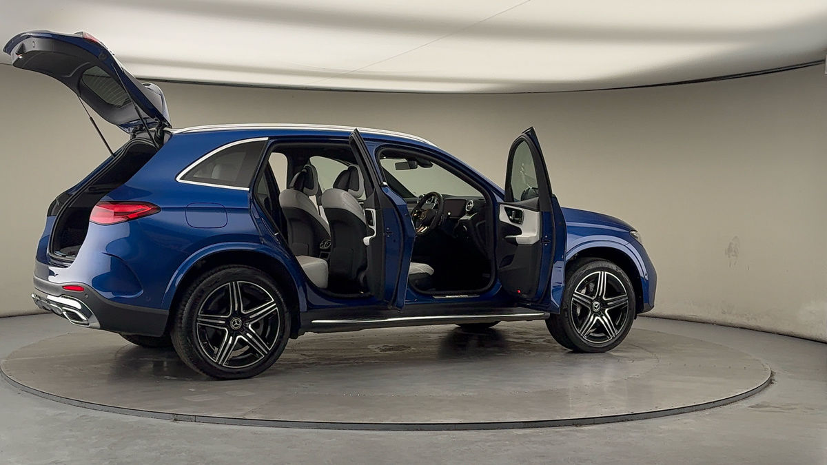 More views of Mercedes-Benz GLC