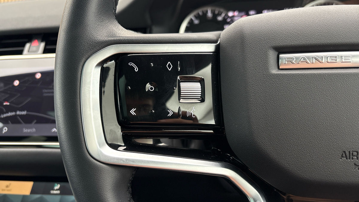 Land Rover Range Rover Evoque Image 13