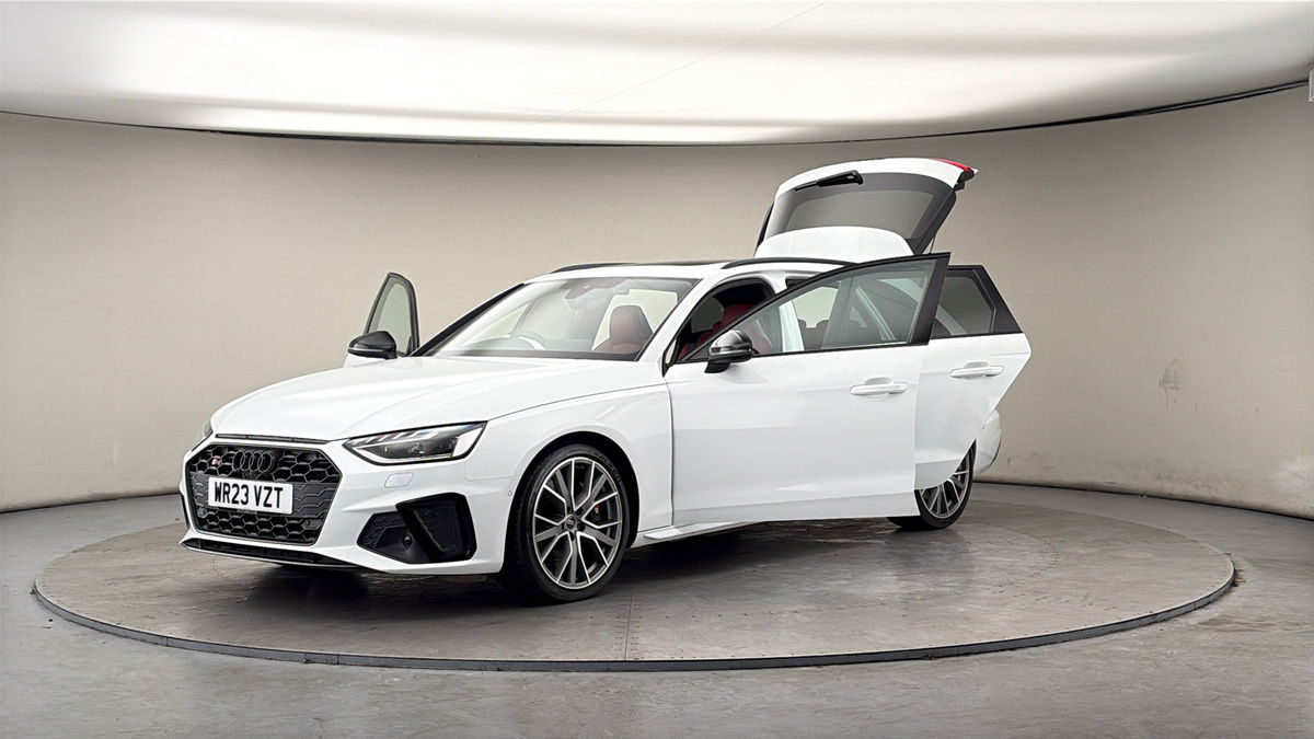 Audi S4 Avant Image 22