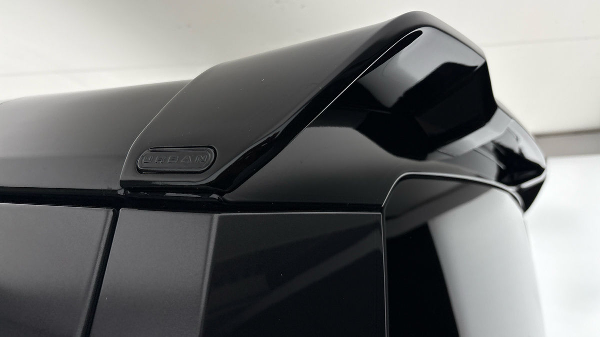 Land Rover Defender 110 Urban Image 28