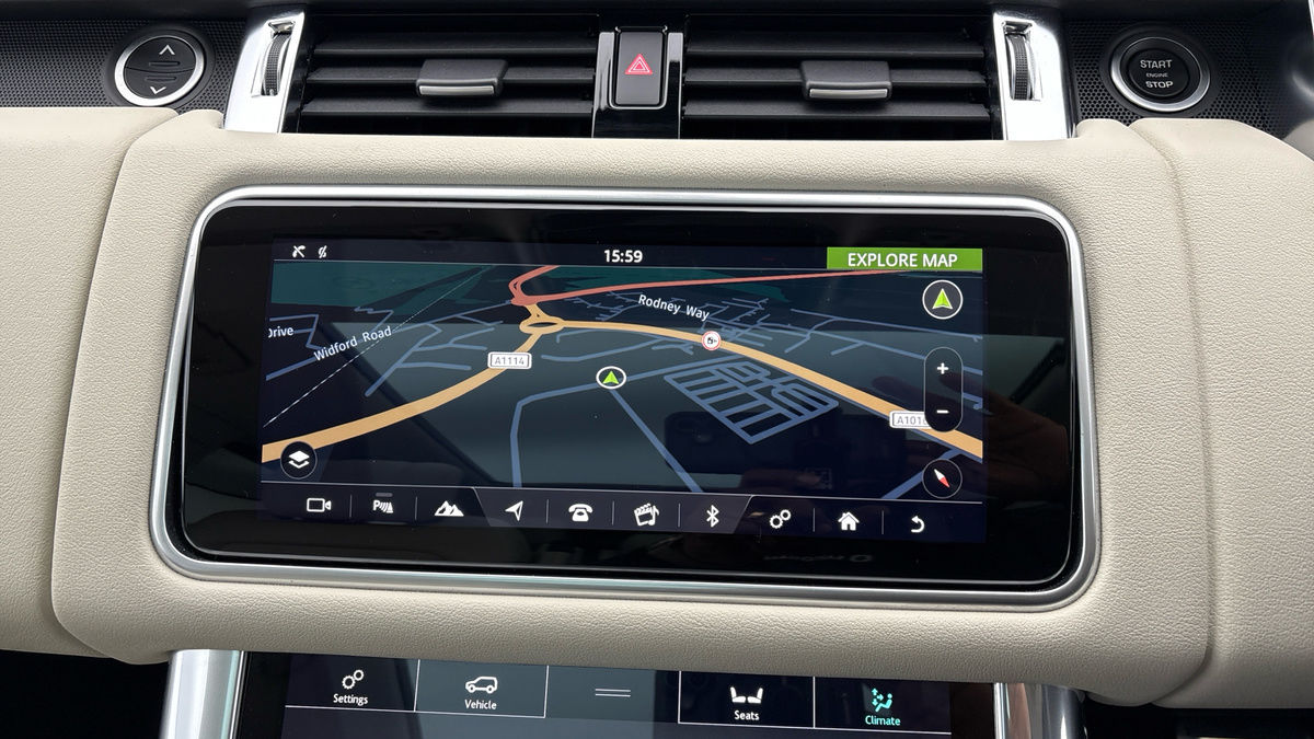 Land Rover Range Rover Sport Image 17