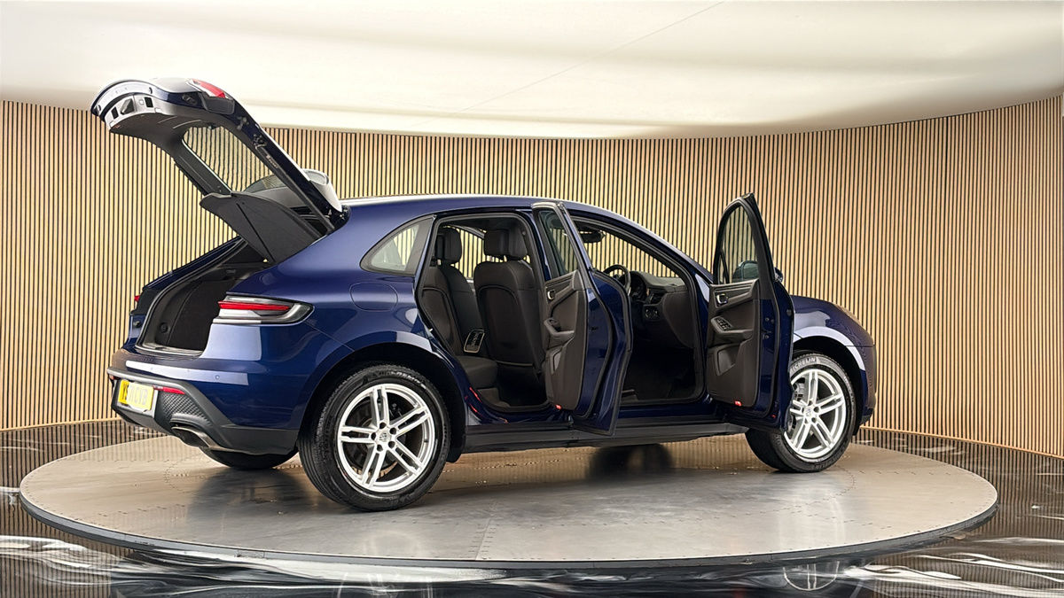 More views of Porsche Macan