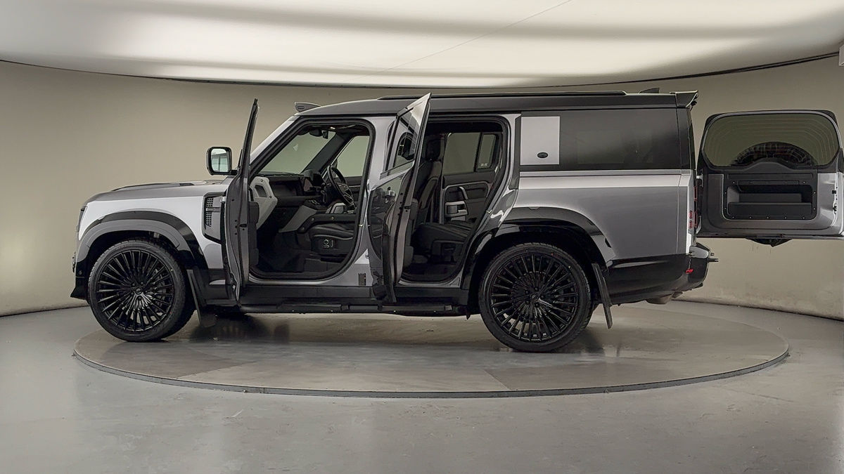 More views of Land Rover Defender 130