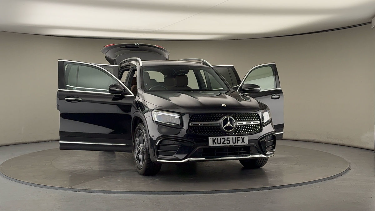 More views of Mercedes-Benz GLB