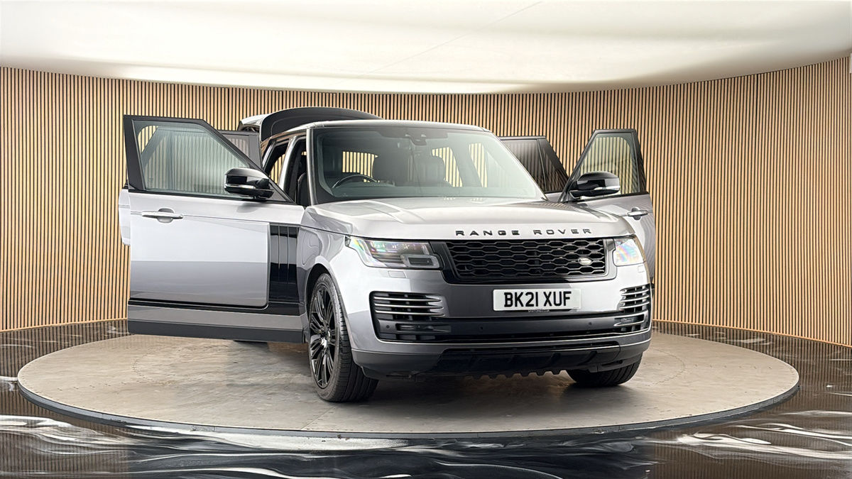 More views of Land Rover Range Rover