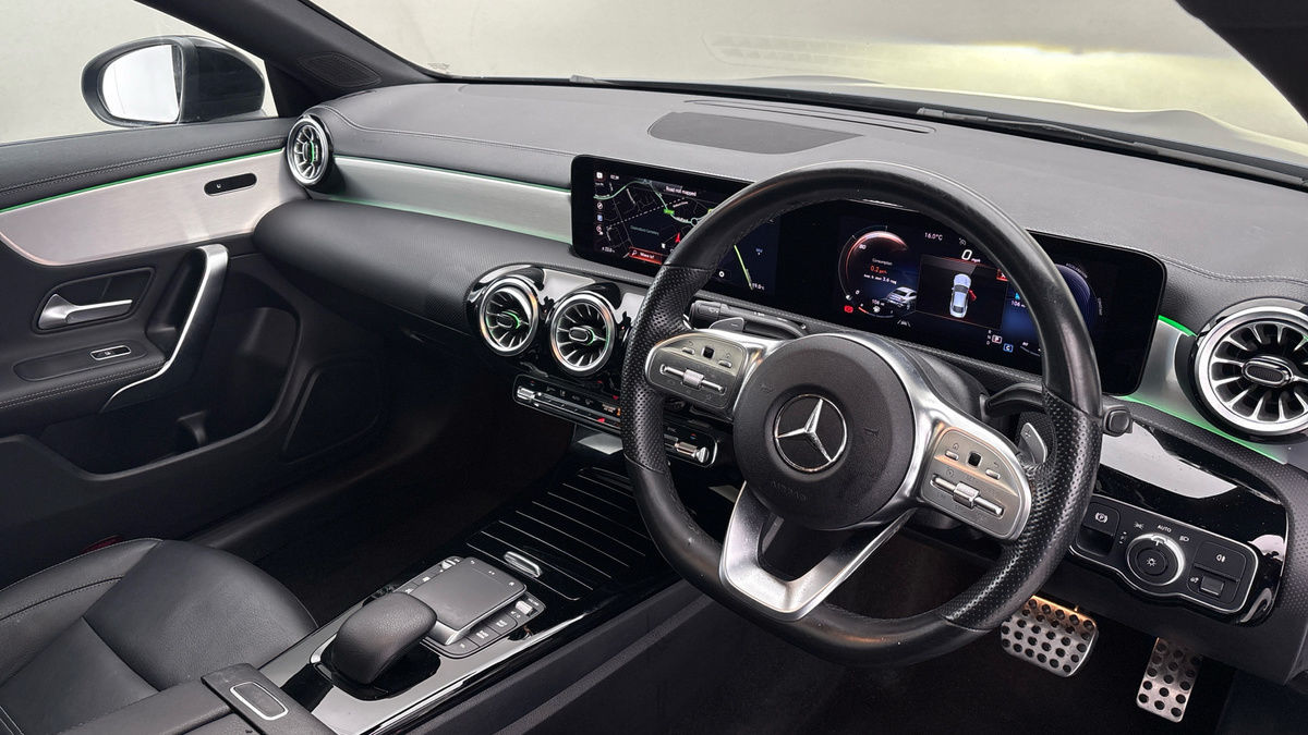 Mercedes-Benz CLA Image 5