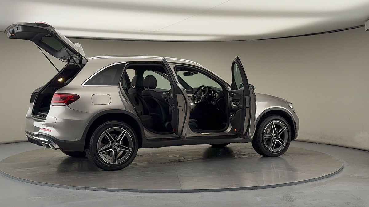 More views of Mercedes-Benz GLC