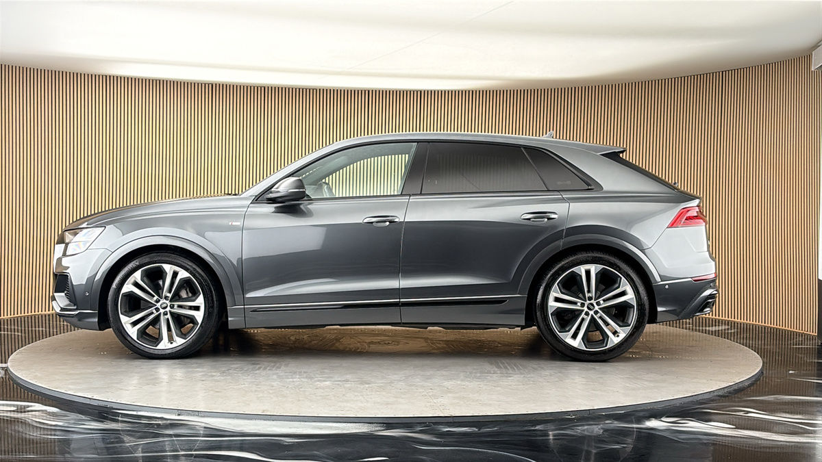Audi Q8 Image 15