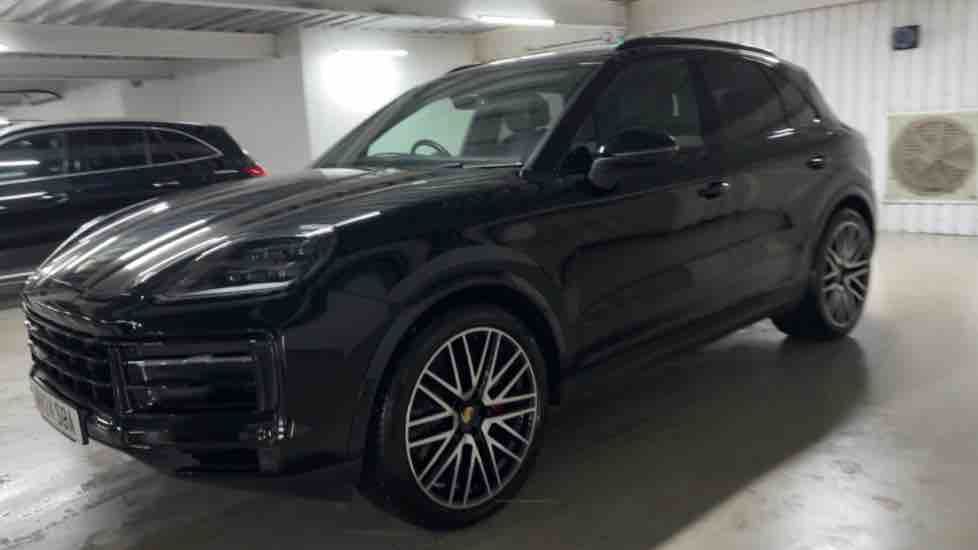 More views of Porsche Cayenne