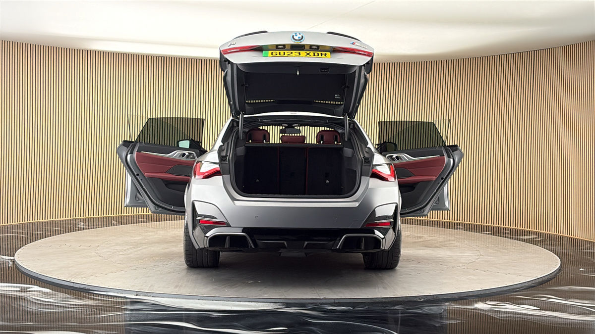 More views of BMW i4