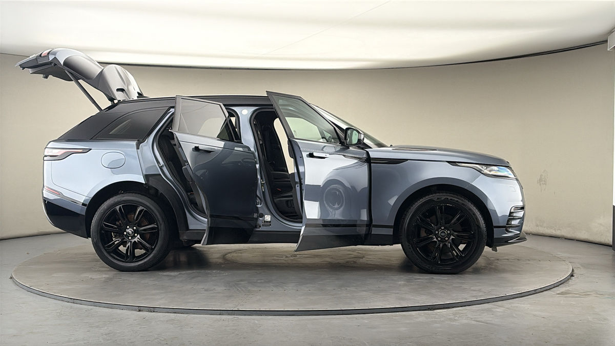 More views of Land Rover Range Rover Velar