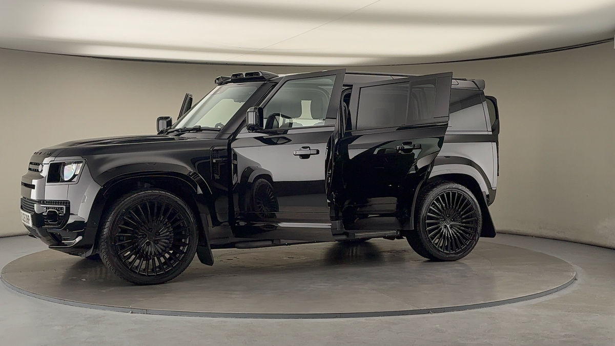 More views of Land Rover Defender 110