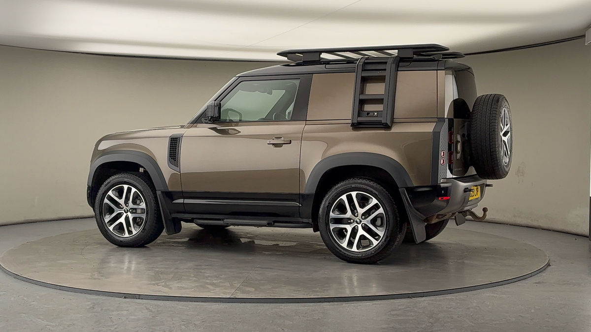 More views of Land Rover Defender 90