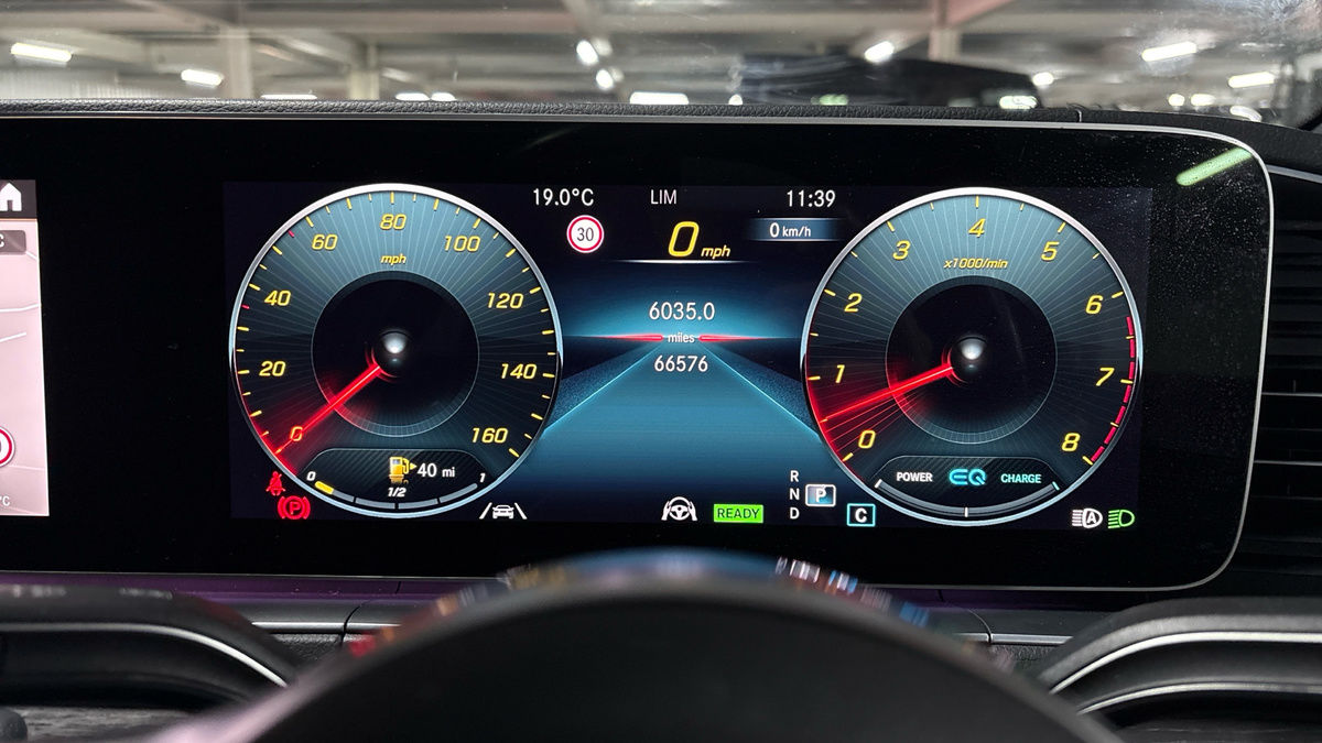 Mercedes-Benz GLE Image 27