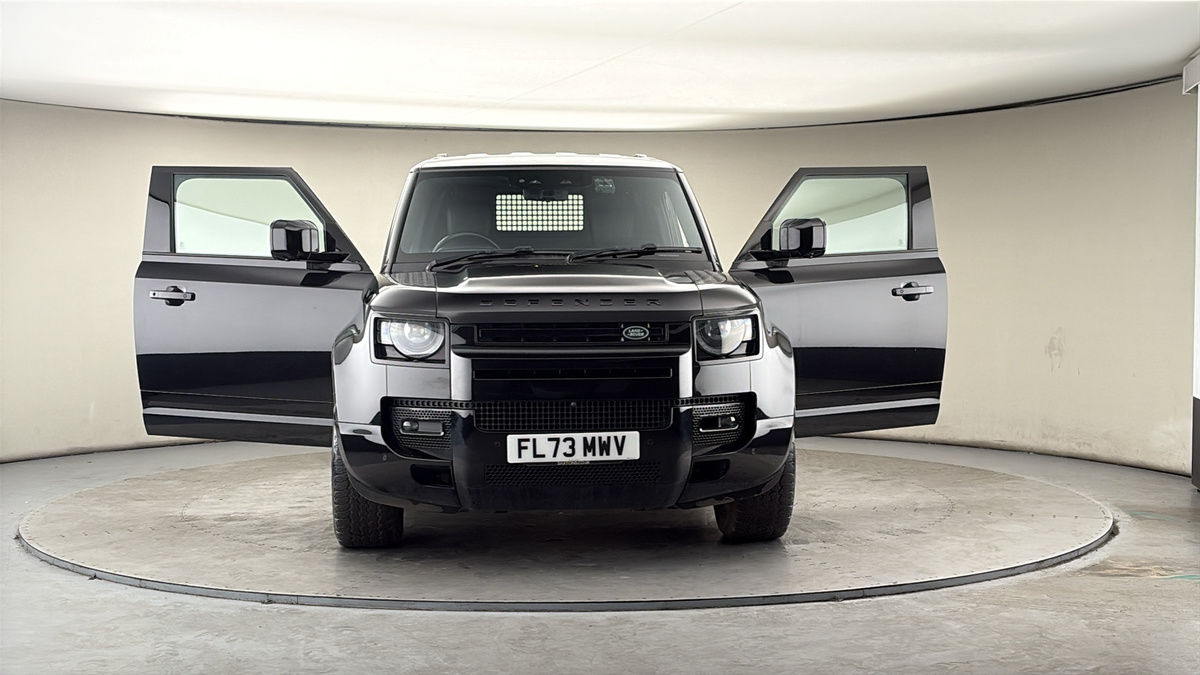 More views of Land Rover Defender 90