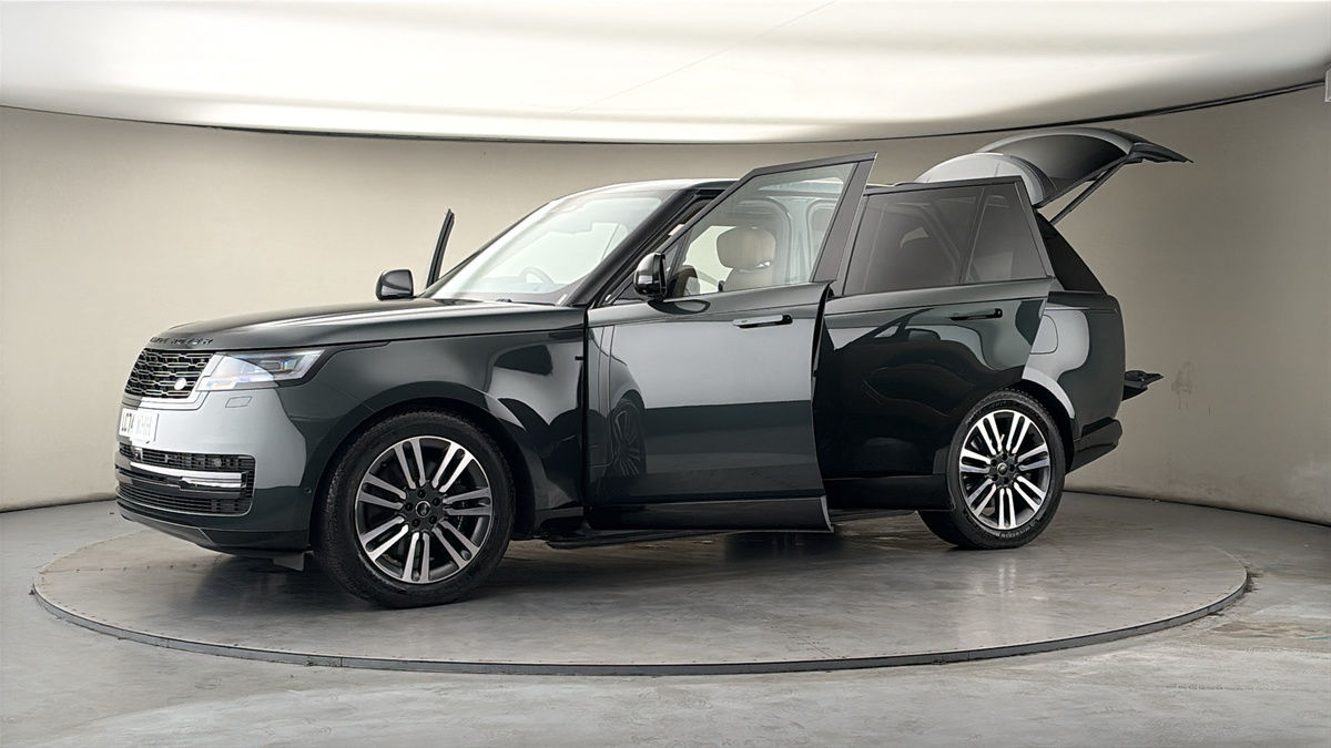 More views of Land Rover Range Rover