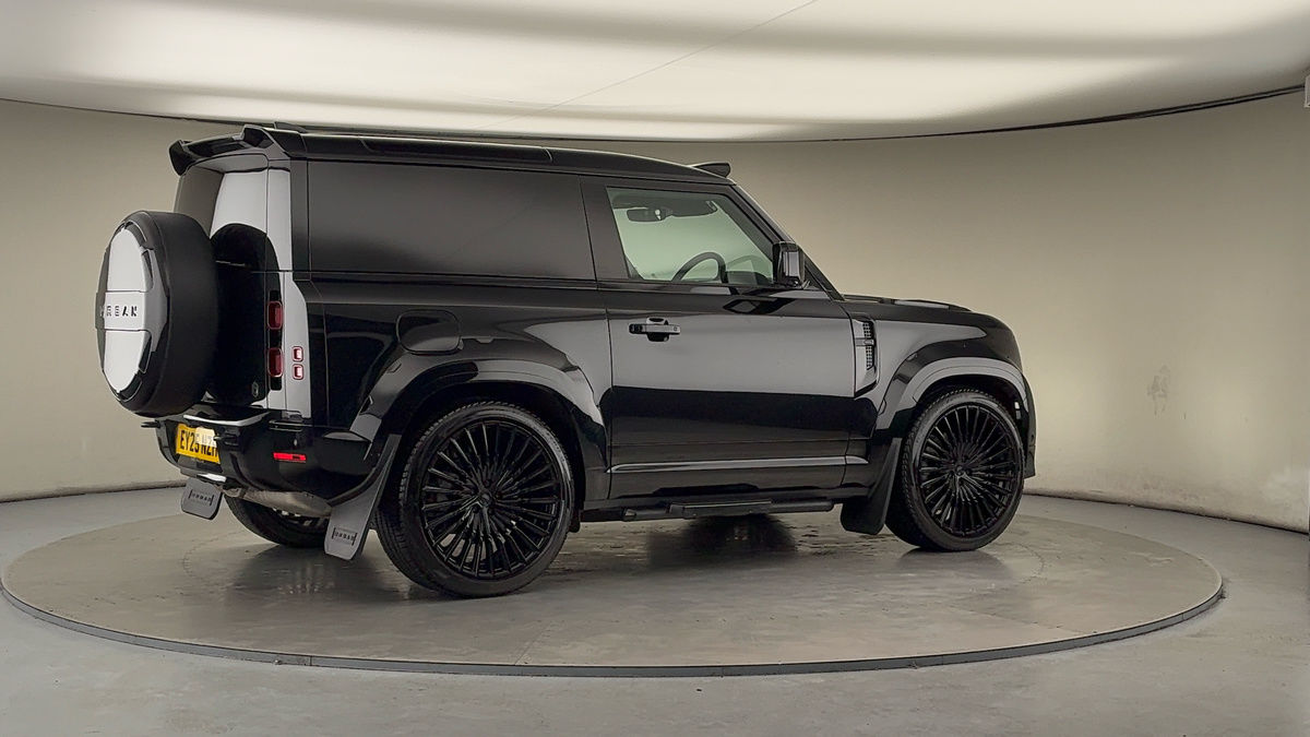 More views of Land Rover Defender 90