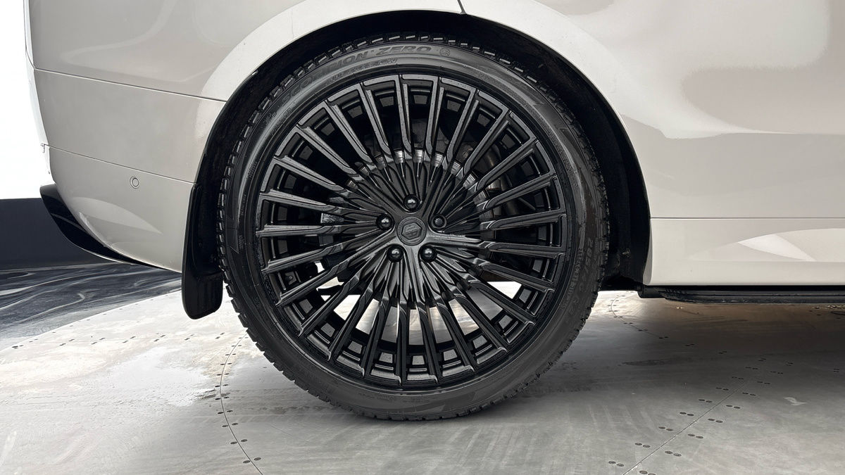 Land Rover Range Rover Sport Urban Image 10